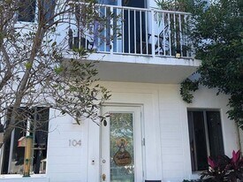 2601 NE 212th Terrace in Miami, FL - Building Photo