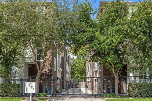 1113 W 18th St in Houston, TX - Building Photo - Building Photo