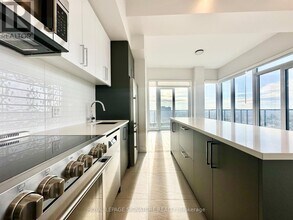 2525 Bathurst St in Toronto, ON - Building Photo - Building Photo