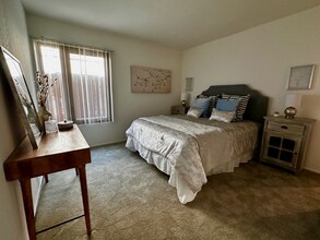 4467 Valeta St in San Diego, CA - Foto de edificio - Building Photo