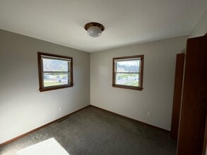 609 Sutherland Ave in Janesville, WI - Building Photo - Building Photo
