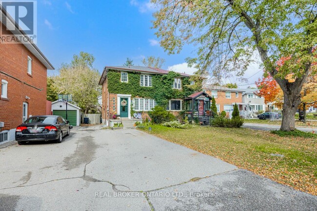 40 Brendwin Rd in Toronto, ON - Building Photo - Building Photo