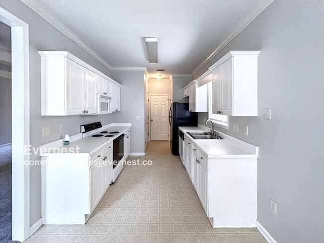 1512 Amberley Woods Cir in Helena, AL - Building Photo - Building Photo