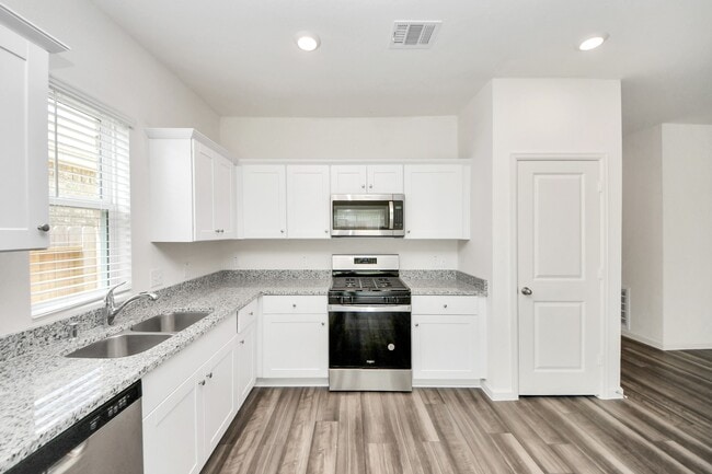 2004 Corsica Crk Ln in Rosharon, TX - Building Photo - Building Photo
