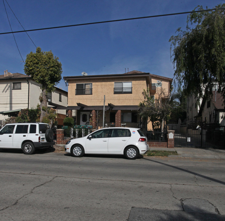 4523-4525 Prospect Ave in Los Angeles, CA - Building Photo