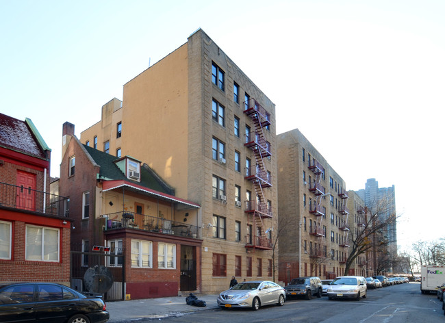 3424 Gates Pl in Bronx, NY - Foto de edificio - Building Photo