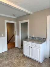 260 Providence Rd, Unit second floor in South Grafton, MA - Foto de edificio - Building Photo