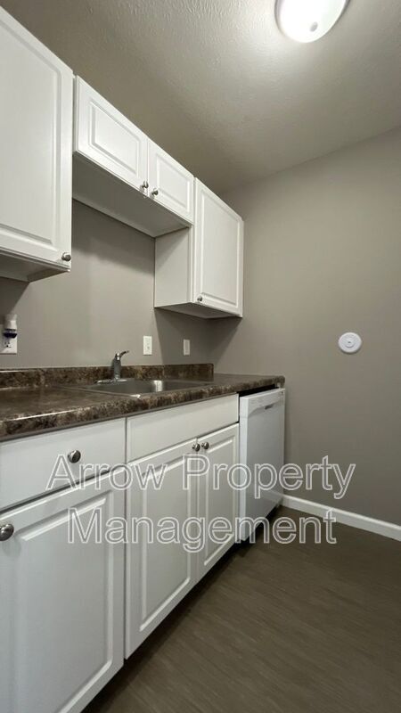 1111 E St in Lincoln, NE - Building Photo - Building Photo