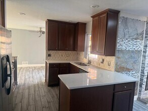 8515 Peppercorn Dr in Orlando, FL - Building Photo - Building Photo