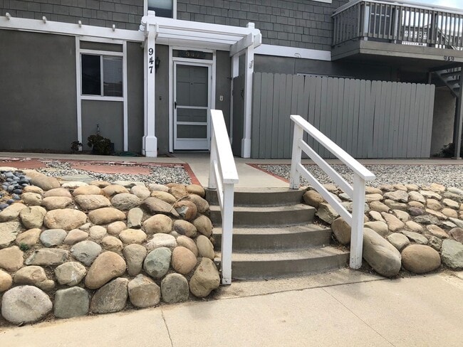 947-949 Sand Ct in Ventura, CA - Building Photo - Building Photo