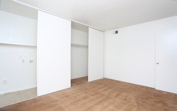 Arlington Place - SI LLC in Houston, TX - Foto de edificio - Interior Photo