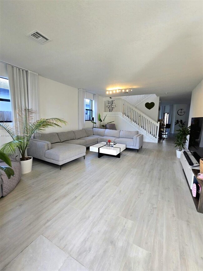 13408 SW 284th Terrace in Homestead, FL - Building Photo - Building Photo
