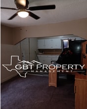 806 Park St in Marlin, TX - Building Photo - Building Photo