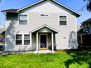 1427 Virginia Ave in Everett, WA - Building Photo - Building Photo