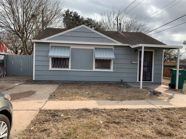 property at 3002 Carter St