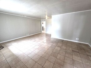 15328 Magnolia Rd in Porterville, CA - Building Photo - Building Photo