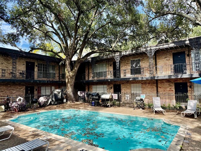 property at 525 Heights Blvd