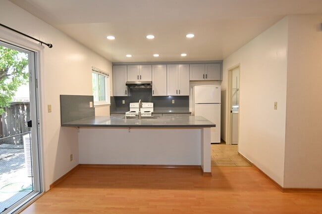 1355 Sage Hen Way in Sunnyvale, CA - Building Photo - Building Photo