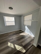 1611 W 34th St in Jacksonville, FL - Building Photo - Building Photo