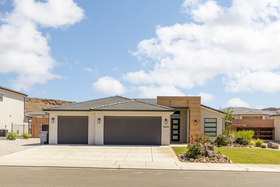 3484 East 3050 S St in Saint George, UT - Building Photo