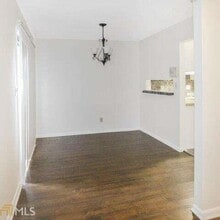 291 Country Club Dr in Jonesboro, GA - Building Photo - Building Photo