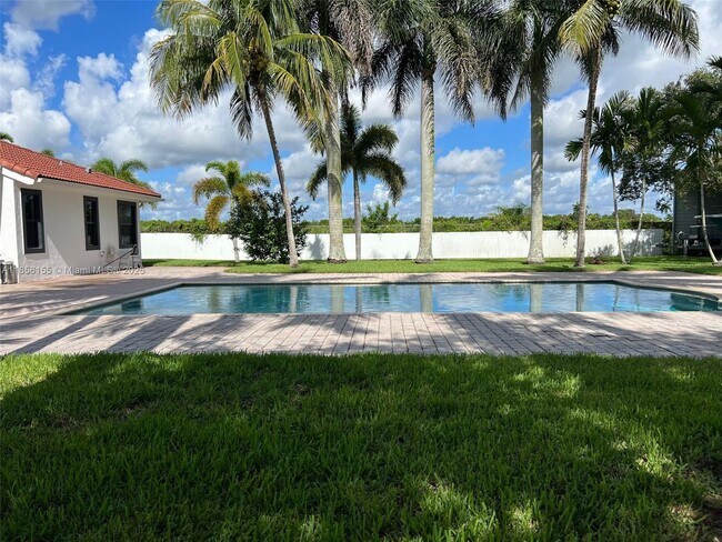 18245 SW 228th St in Miami, FL - Building Photo - Building Photo