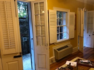 421 Burgundy St in New Orleans, LA - Building Photo - Building Photo