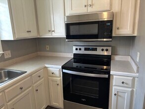 306 A Mildred St in Conway, AR - Building Photo - Building Photo
