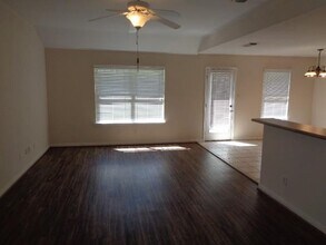 9072 Val verde Way in Willis, TX - Building Photo - Building Photo