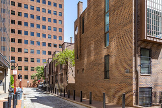 St. James Court in Philadelphia, PA - Building Photo - Building Photo