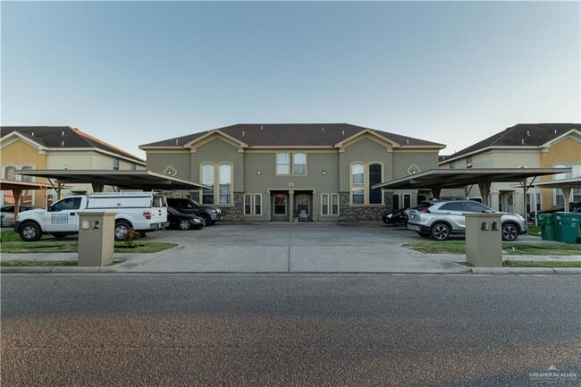 property at 12 West Dr