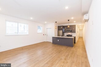 1341 N Marston St in Philadelphia, PA - Building Photo - Building Photo