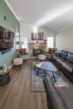 70 Snyder Way in Fremont, CA - Building Photo - Building Photo