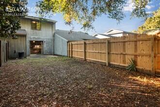 23 Cape Dr NW in Fort Walton Beach, FL - Building Photo - Building Photo