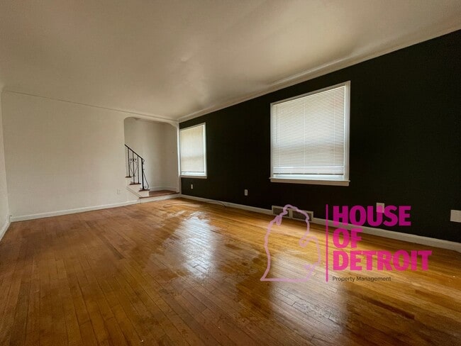 property at 10584 Somerset Ave