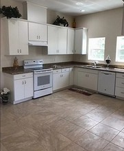 1453 C St in Hayward, CA - Building Photo - Interior Photo