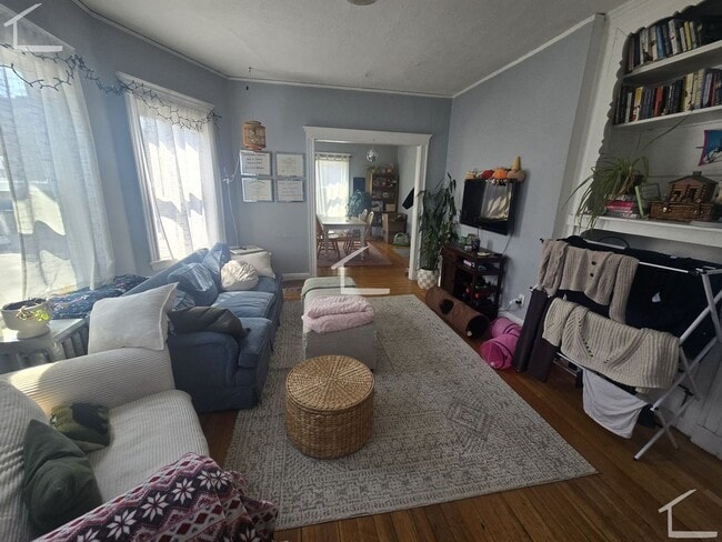 211 Kelton St in Boston, MA - Building Photo - Building Photo