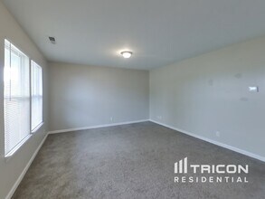 101 Bent Stream Ln in Brownsburg, IN - Foto de edificio - Building Photo