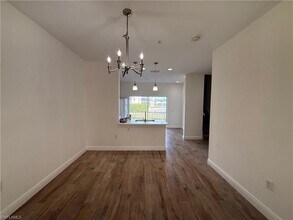 3255 Tamara Dr in Naples, FL - Building Photo - Building Photo