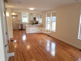 94 Waumbeck St in Boston, MA - Building Photo