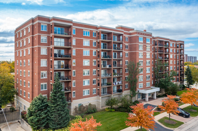 Cumberland Crossing in Chicago, IL - Foto de edificio - Building Photo