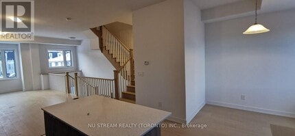 9 Carl Hl Ln in Richmond Hill, ON - Building Photo - Building Photo