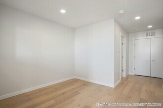 194 Sumner St in Boston, MA - Building Photo - Building Photo
