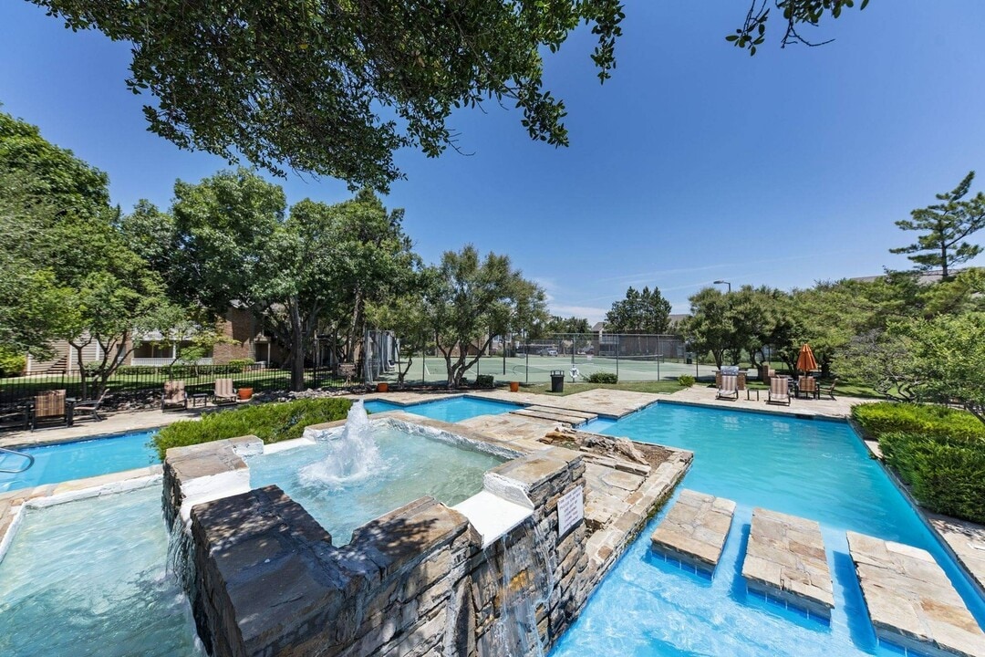 The Clusters in Midland, TX - Foto de edificio