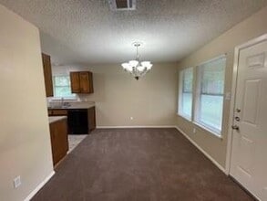312 Ware Dr in Grand Prairie, TX - Building Photo - Building Photo