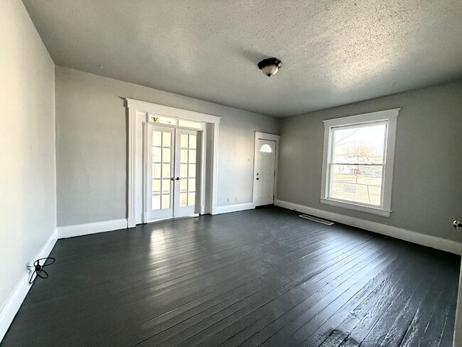 414 Beech St in Cincinnati, OH - Foto de edificio - Building Photo