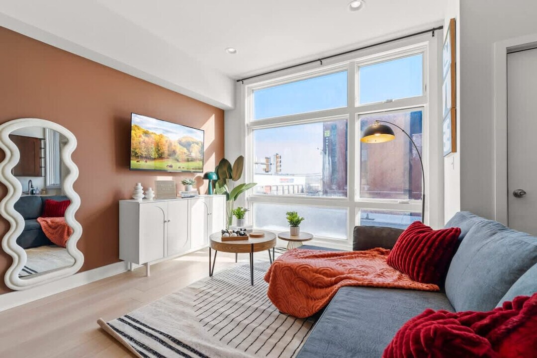 826 N Broad St in Philadelphia, PA - Foto de edificio