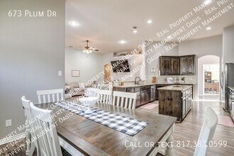 673 Plum Dr in Burleson, TX - Building Photo - Building Photo