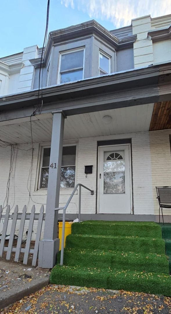 property at 41 Wilkinson Pl