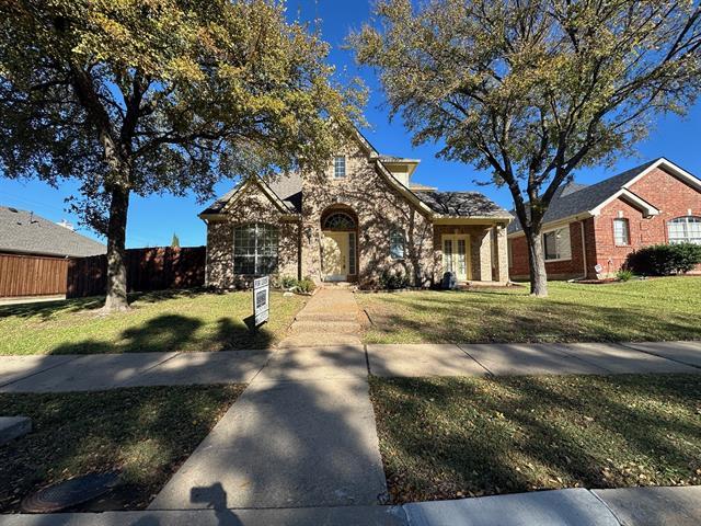 2052 Camelot Dr in Allen, TX - Building Photo